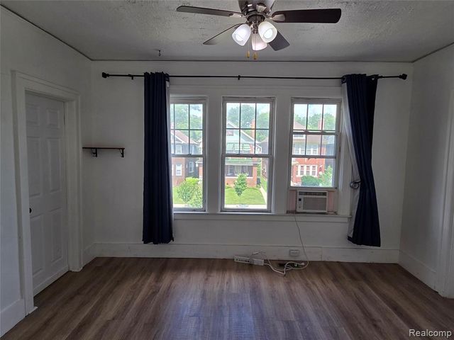 7455 Churchill Street, Detroit, MI 48206