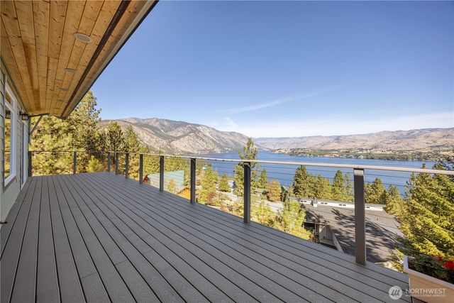 31 Cougar Crossing Lane, Chelan, WA 98816