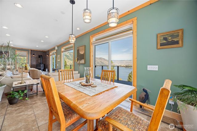 31 Cougar Crossing Lane, Chelan, WA 98816