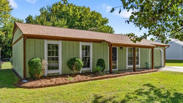 2703 Lamroc Road, Greensboro, NC 27407