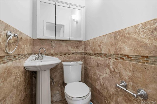 202 07 109th Avenue, Saint Albans, NY 11412