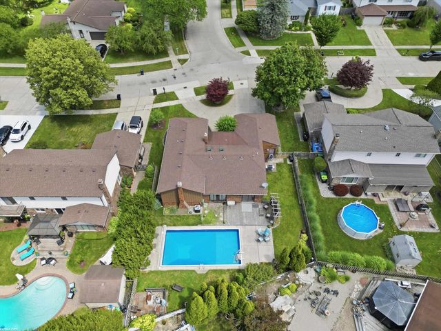 14604 Lakeshore Drive, Sterling Heights, MI 48313
