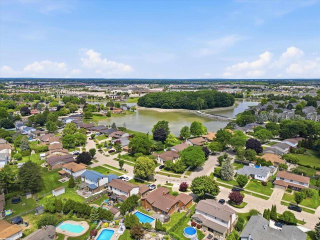 14604 Lakeshore Drive, Sterling Heights, MI 48313