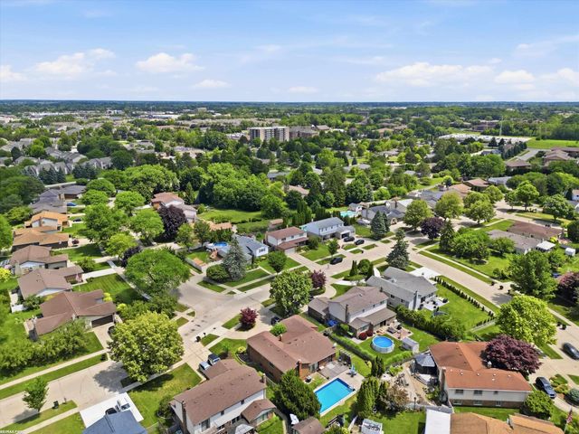 14604 Lakeshore Drive, Sterling Heights, MI 48313