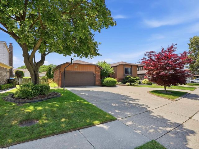 14604 Lakeshore Drive, Sterling Heights, MI 48313