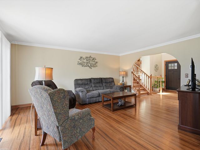 14604 Lakeshore Drive, Sterling Heights, MI 48313