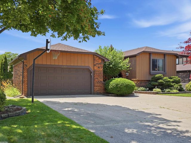 14604 Lakeshore Drive, Sterling Heights, MI 48313