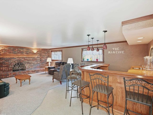 14604 Lakeshore Drive, Sterling Heights, MI 48313