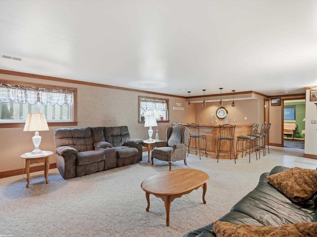14604 Lakeshore Drive, Sterling Heights, MI 48313
