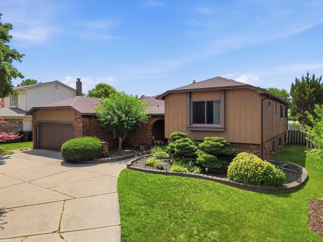 14604 Lakeshore Drive, Sterling Heights, MI 48313