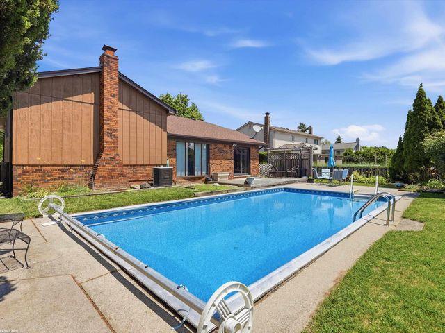 14604 Lakeshore Drive, Sterling Heights, MI 48313