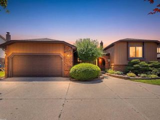 14604 Lakeshore Drive, Sterling Heights, MI 48313