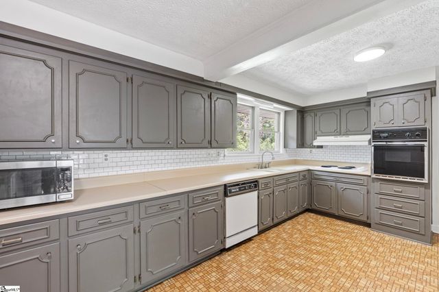 4 Timber Lane, Greenville, SC 29609
