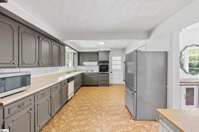4 Timber Lane, Greenville, SC 29609