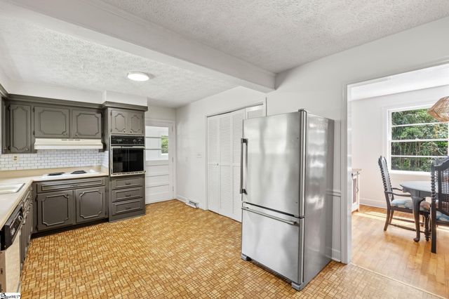 4 Timber Lane, Greenville, SC 29609