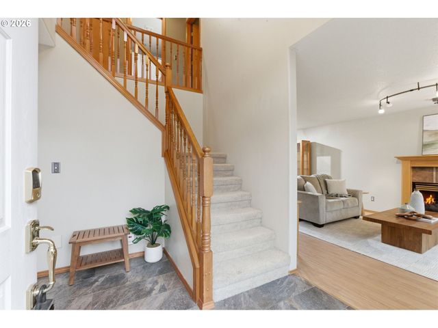 1496 Se ALTHAUS Dr, Troutdale, OR 97060