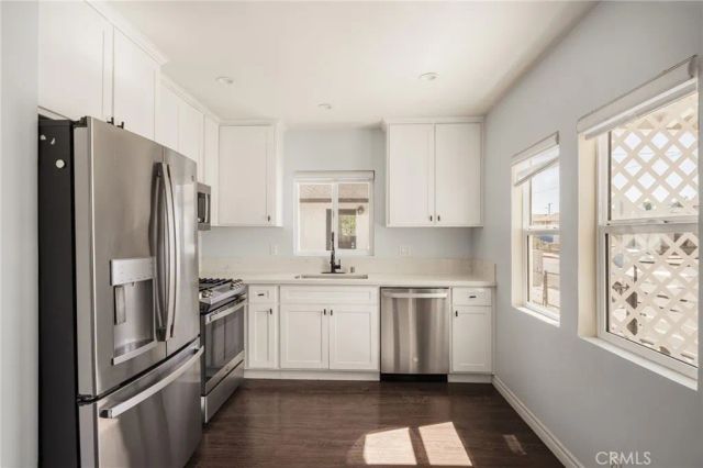 1032 S Mesa Street, San Pedro, CA 90731