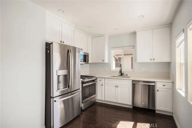 1032 S Mesa Street, San Pedro, CA 90731