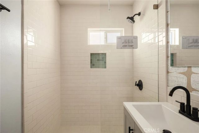 1032 S Mesa Street, San Pedro, CA 90731