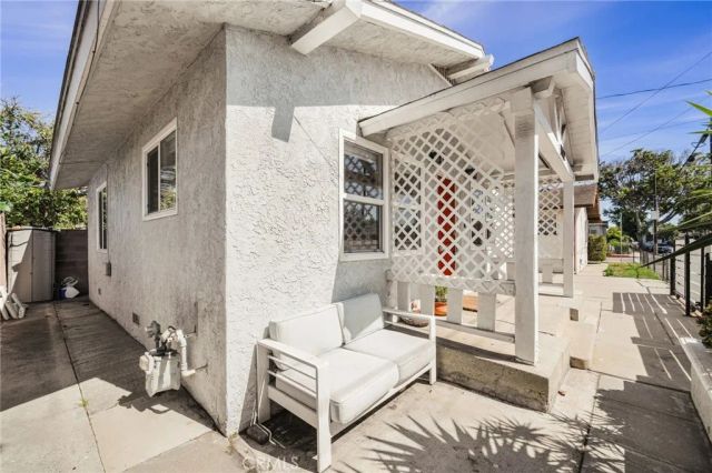 1032 S Mesa Street, San Pedro, CA 90731