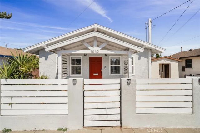 1032 S Mesa Street, San Pedro, CA 90731
