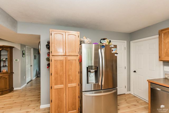 5722 Hervey Lane, Manhattan, KS 66502