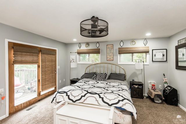 5722 Hervey Lane, Manhattan, KS 66502