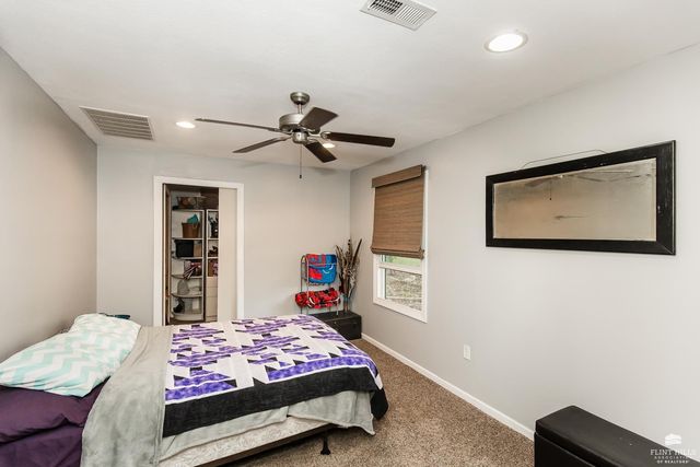 5722 Hervey Lane, Manhattan, KS 66502