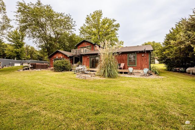 5722 Hervey Lane, Manhattan, KS 66502