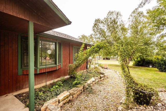 5722 Hervey Lane, Manhattan, KS 66502