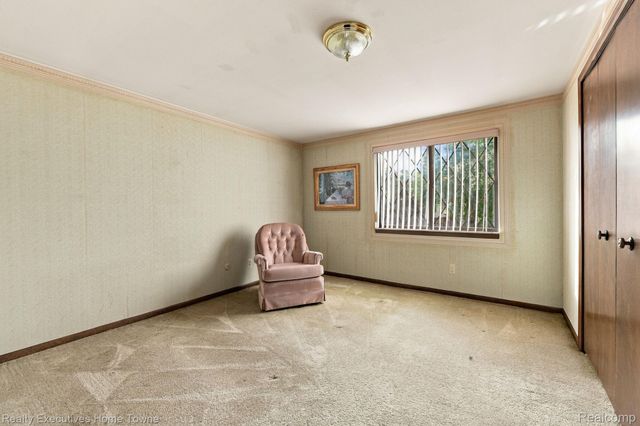 38670 Santa Barbara Street, Clinton Charter Township, MI 48036