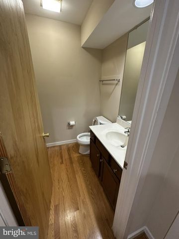 6 HIALEAH CT, Wilmington, DE 19808