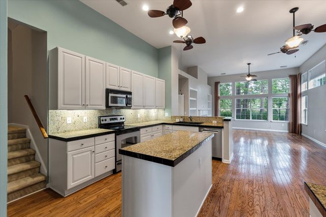 534 Pointe Of Oaks Road, Summerville, SC 29485