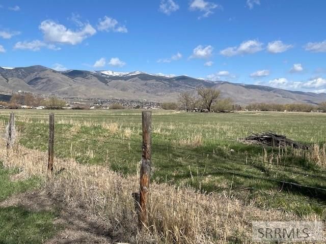 19 Parkview Road, Salmon, ID 83467