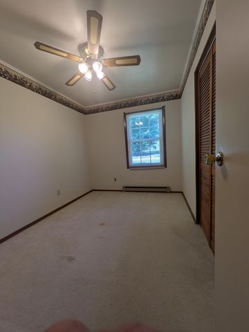 9992 Tinsley LN, Bent Mountain, VA 24059