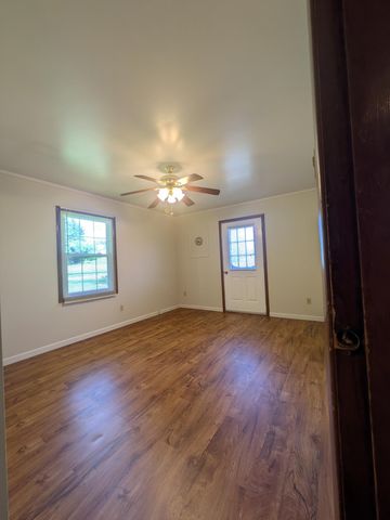 9992 Tinsley LN, Bent Mountain, VA 24059