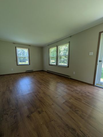 9992 Tinsley LN, Bent Mountain, VA 24059