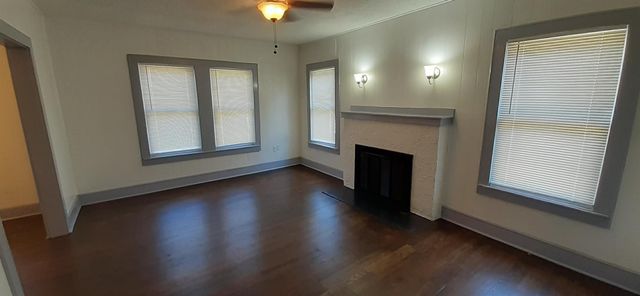 901 Blandin Street, Fort Worth, TX 76111