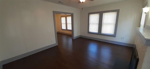 901 Blandin Street, Fort Worth, TX 76111