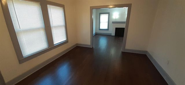 901 Blandin Street, Fort Worth, TX 76111