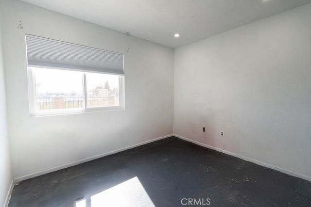 11493 Lev, San Fernando, CA 91345