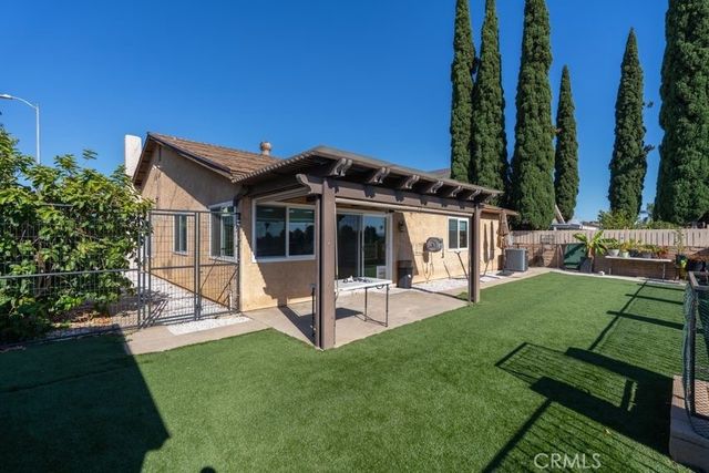 11493 Lev, San Fernando, CA 91345