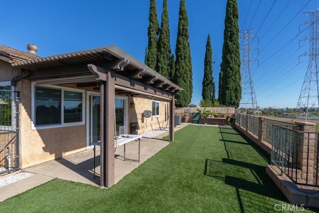 11493 Lev, San Fernando, CA 91345