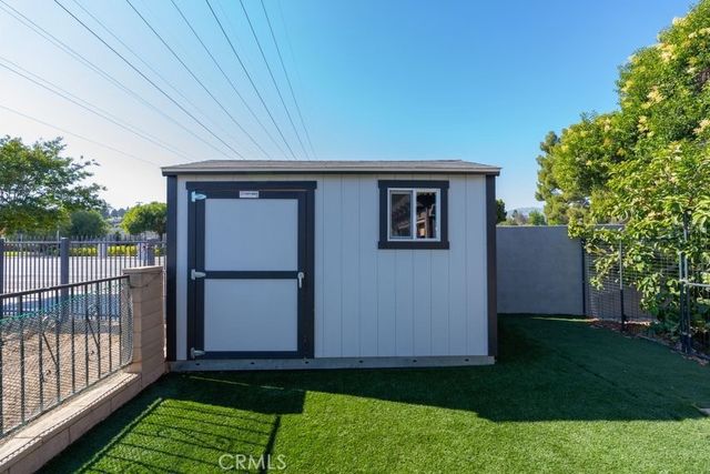 11493 Lev, San Fernando, CA 91345