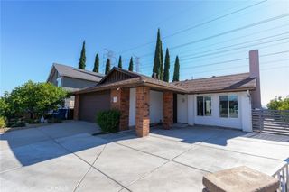 11493 Lev, San Fernando, CA 91345