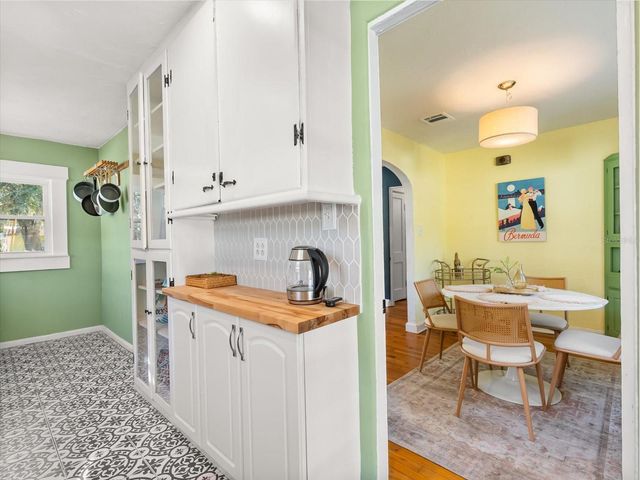 1010 N FOREST AVENUE, Orlando, FL 32803