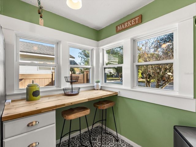 1010 N FOREST AVENUE, Orlando, FL 32803