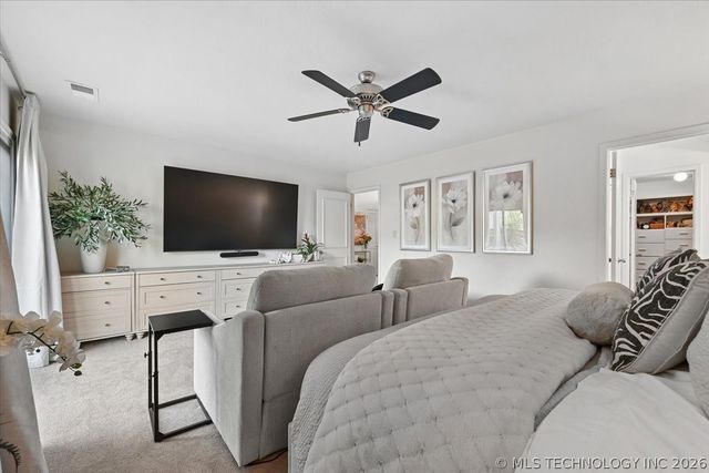 3813 E 64th Place, Tulsa, OK 74136