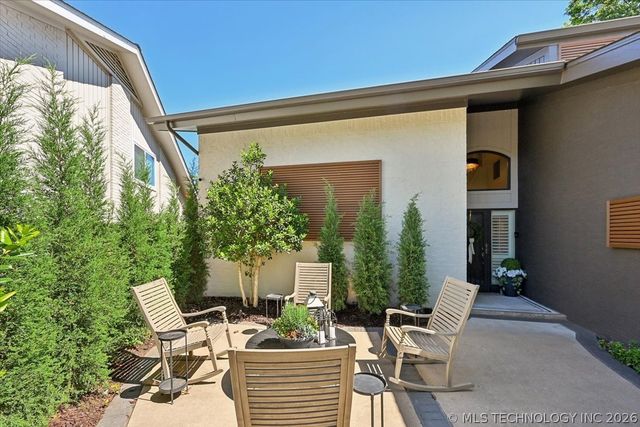 3813 E 64th Place, Tulsa, OK 74136