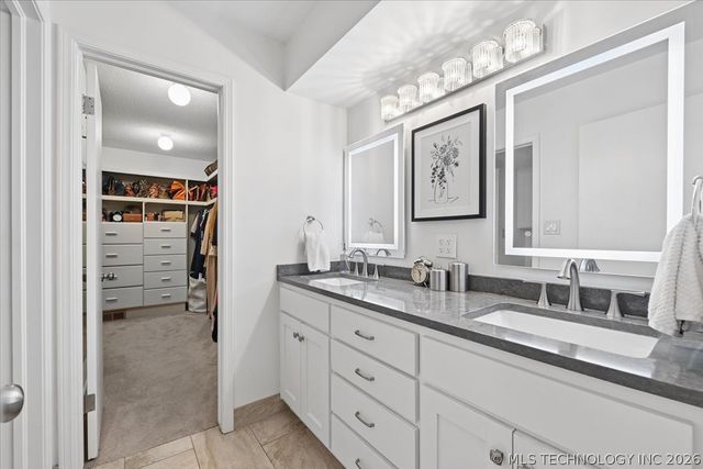 3813 E 64th Place, Tulsa, OK 74136